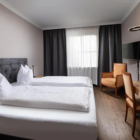 Goldene Sonne Hotel 4*
