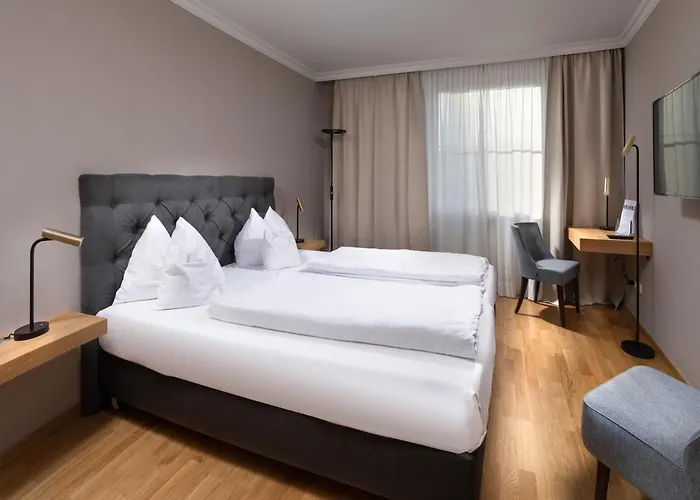 Goldene Sonne 4* Λάντσχουτ