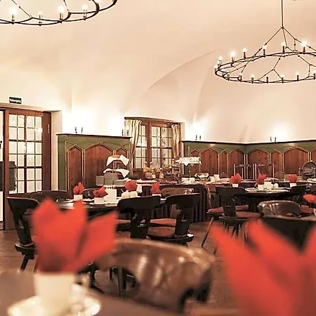 Hotel Goldene Sonne 4*
